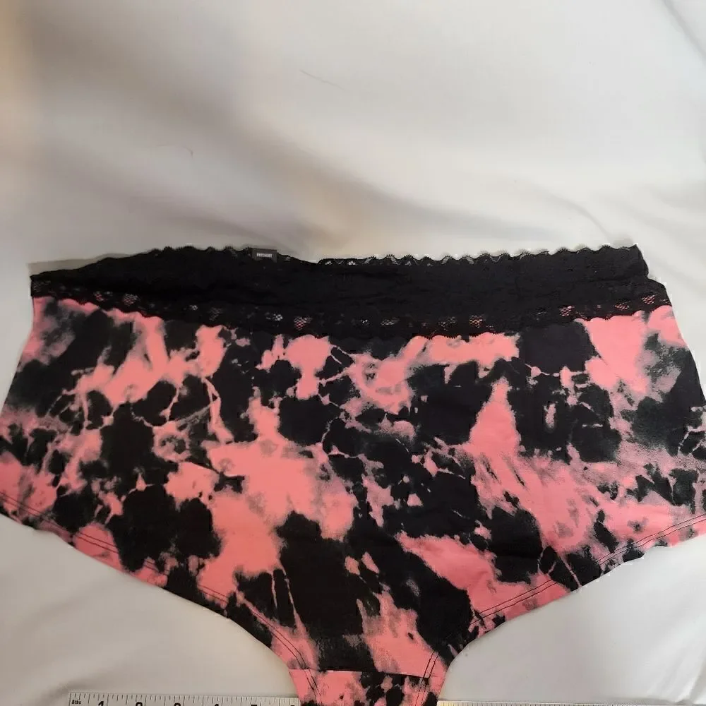 4X 26W Torrid Cotton Boyshort Panty Tiedye Pink Black Lace Trim Mid Rise Medium